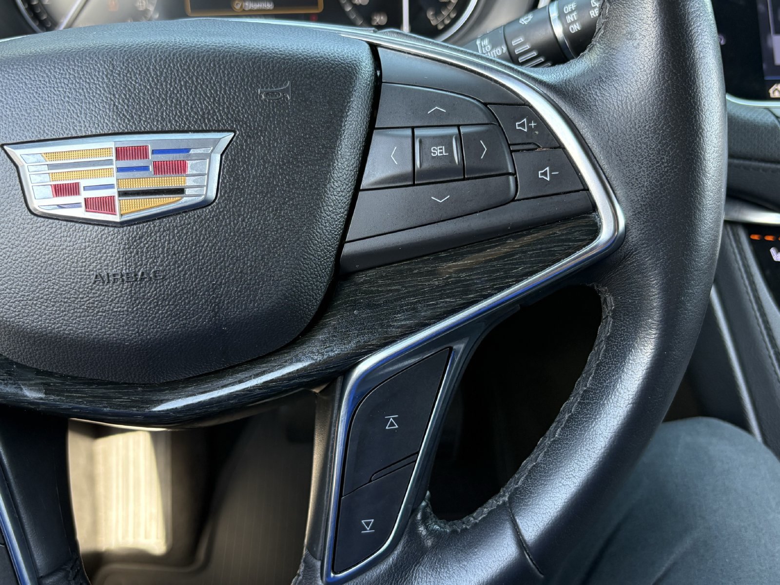 Used 2021 Cadillac XT5 Premium Luxury FWD image 38