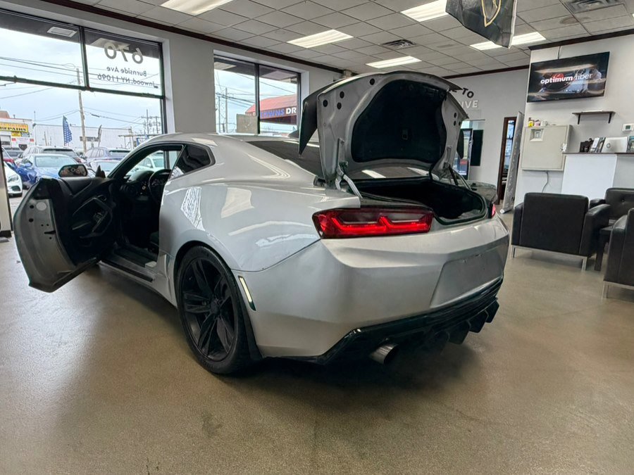 Used 2018 Chevrolet Camaro SS image 44