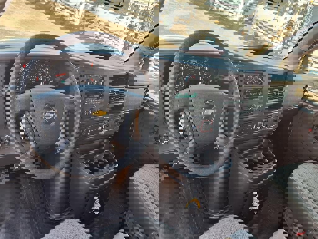 New 2025 Chevrolet Express 3500 w/ Power Convenience Package image 7