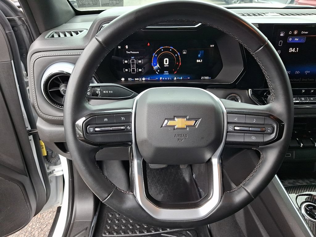 Used 2024 Chevrolet Colorado LT w/ LT Convenience Package AWD/4WD image 18