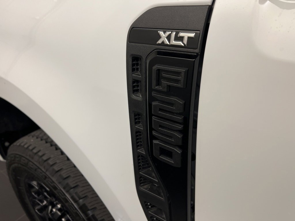New 2026 Ford F250 XLT image 39