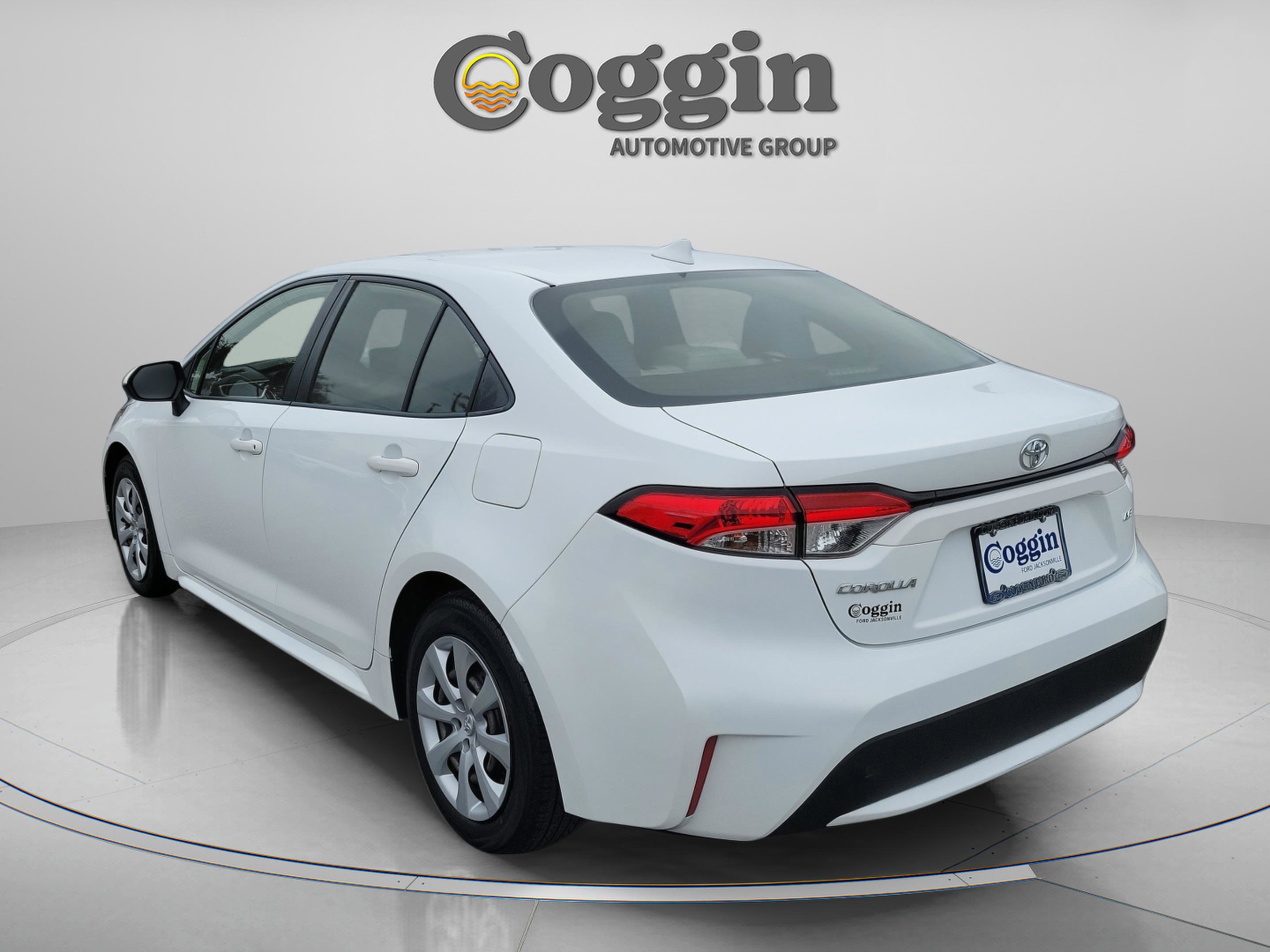 Used 2022 Toyota Corolla LE video 2