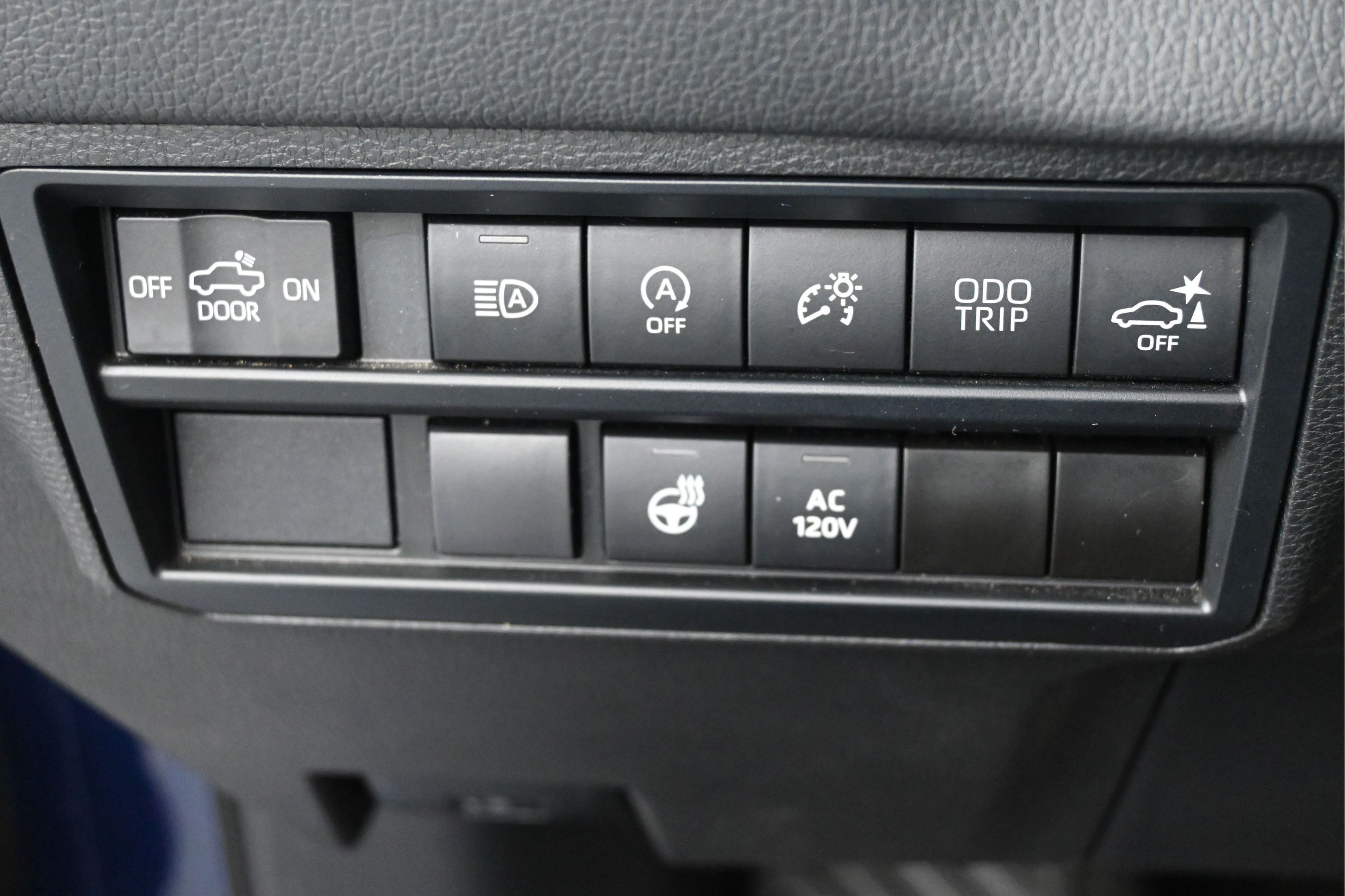 Used 2023 Toyota Tundra Limited AWD/4WD image 21