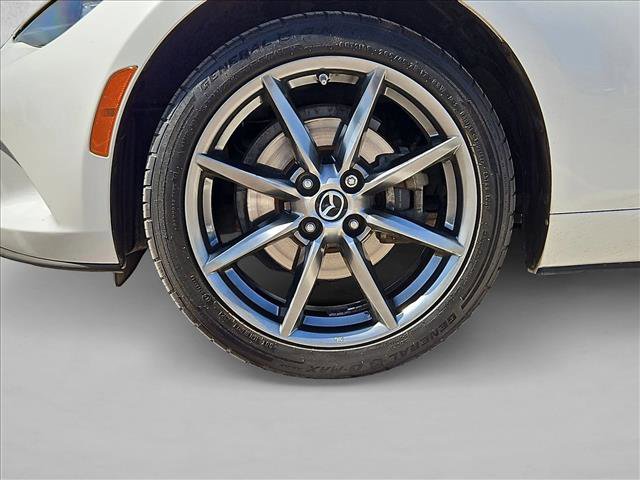Used 2019 MAZDA MX-5 Miata RF Grand Touring RWD image 20