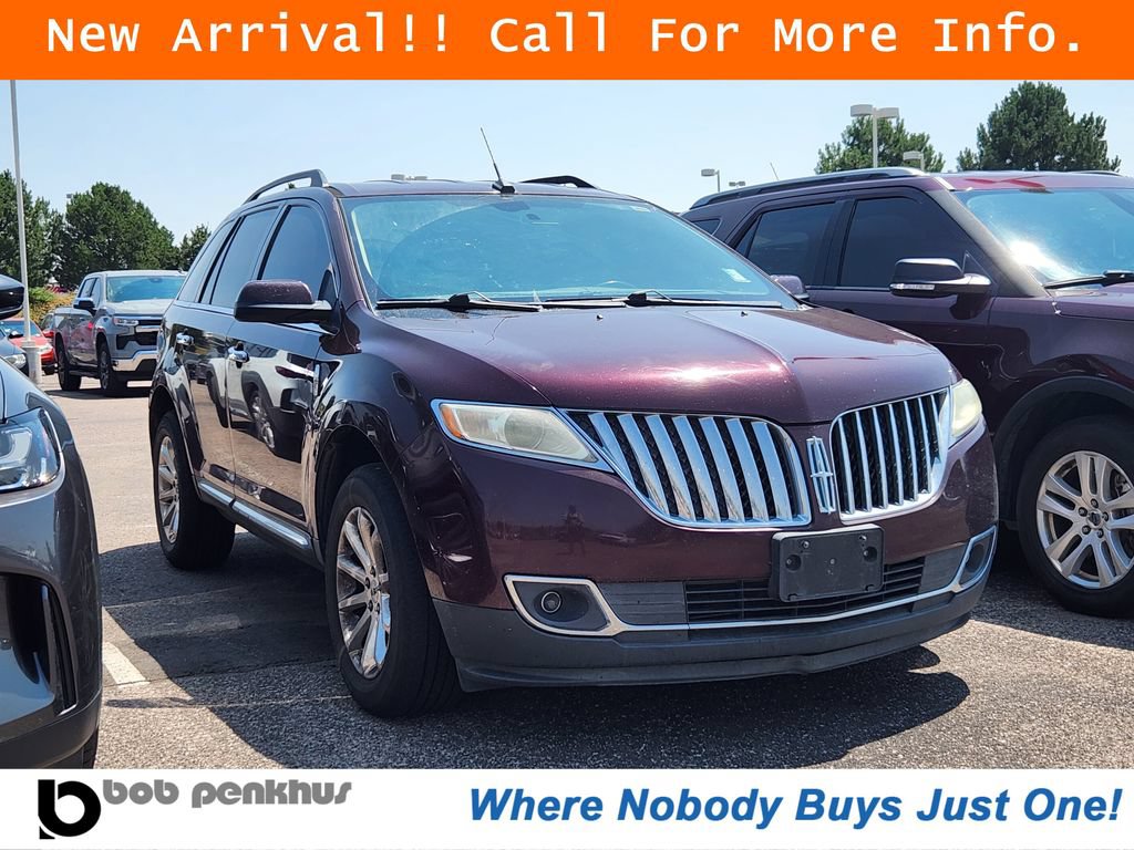 Used 2011 Lincoln MKX 2WD w/ 101A Rapid Spec Order Code image 1