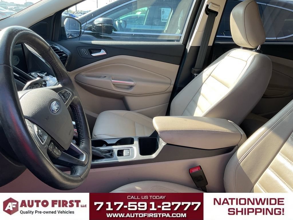 Used 2019 Ford Escape Titanium AWD/4WD image 8