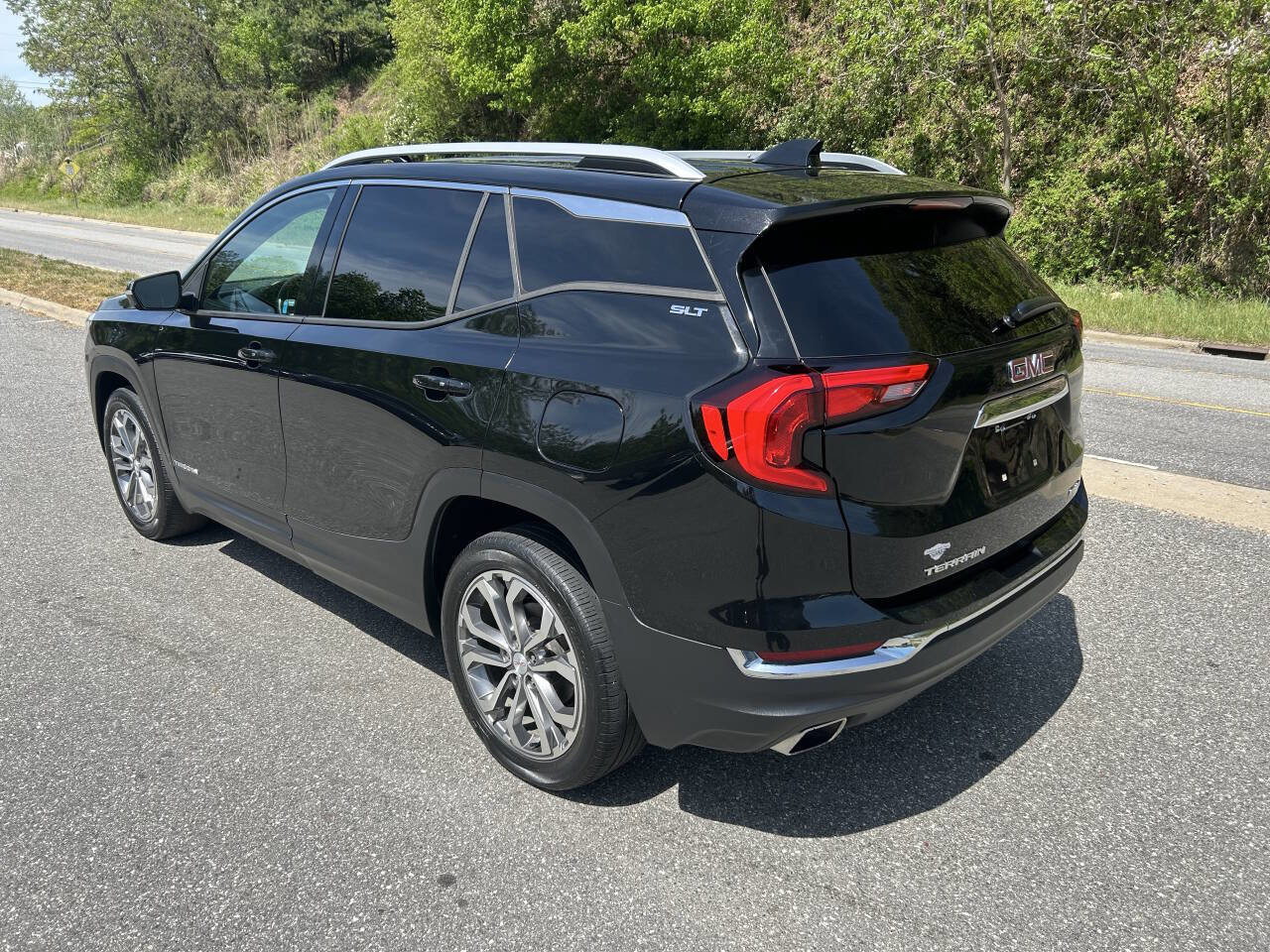 Used 2019 GMC Terrain SLT w/ Preferred Package AWD/4WD image 5