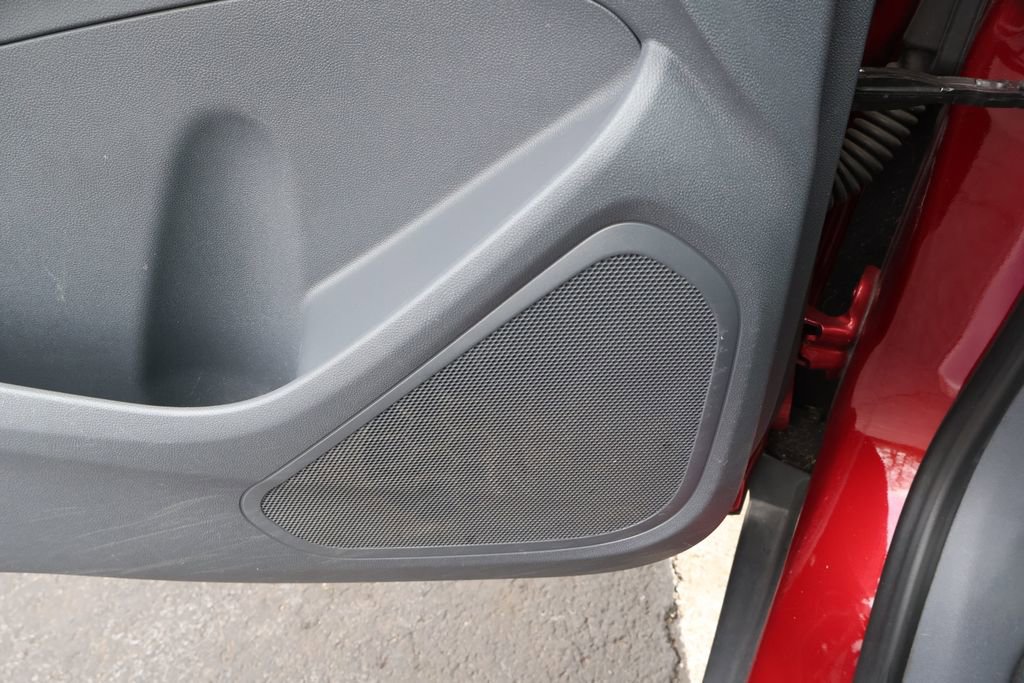 Used 2021 Chevrolet Bolt LT image 34