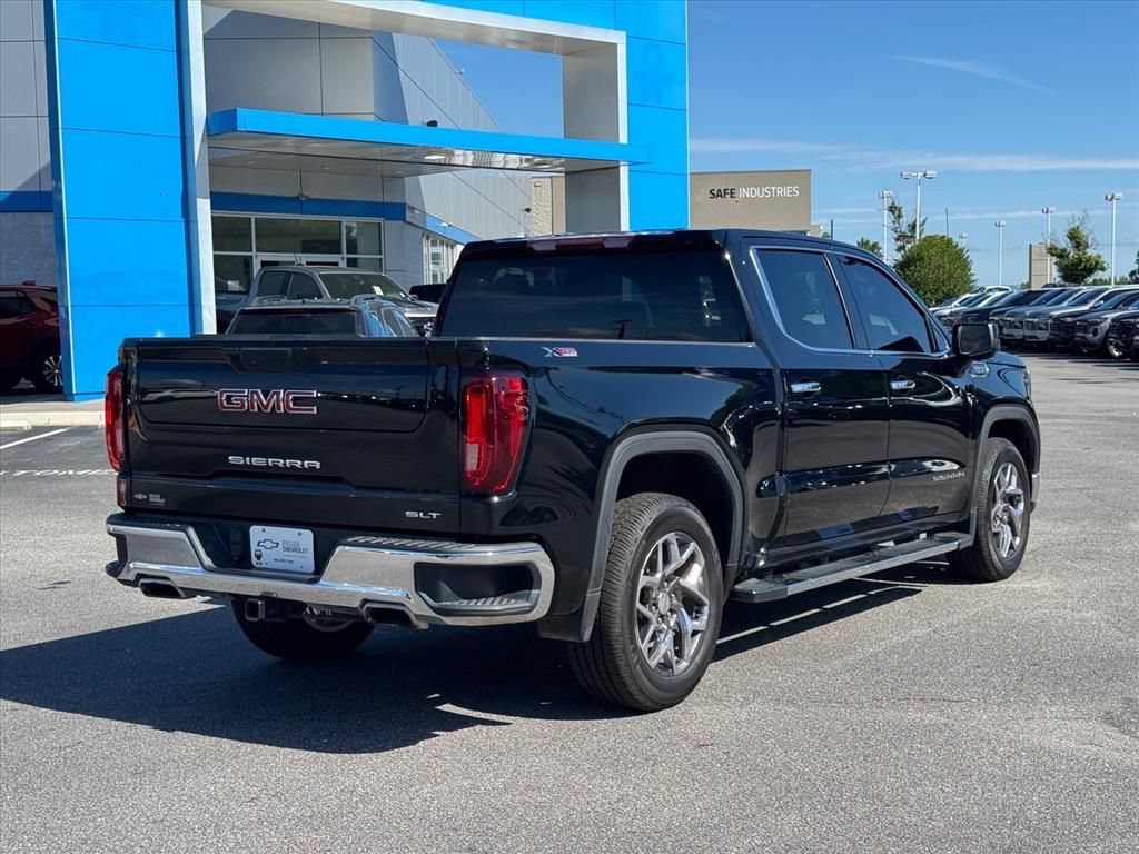 Used 2023 GMC Sierra 1500 SLT w/ SLT Premium Package AWD/4WD image 3