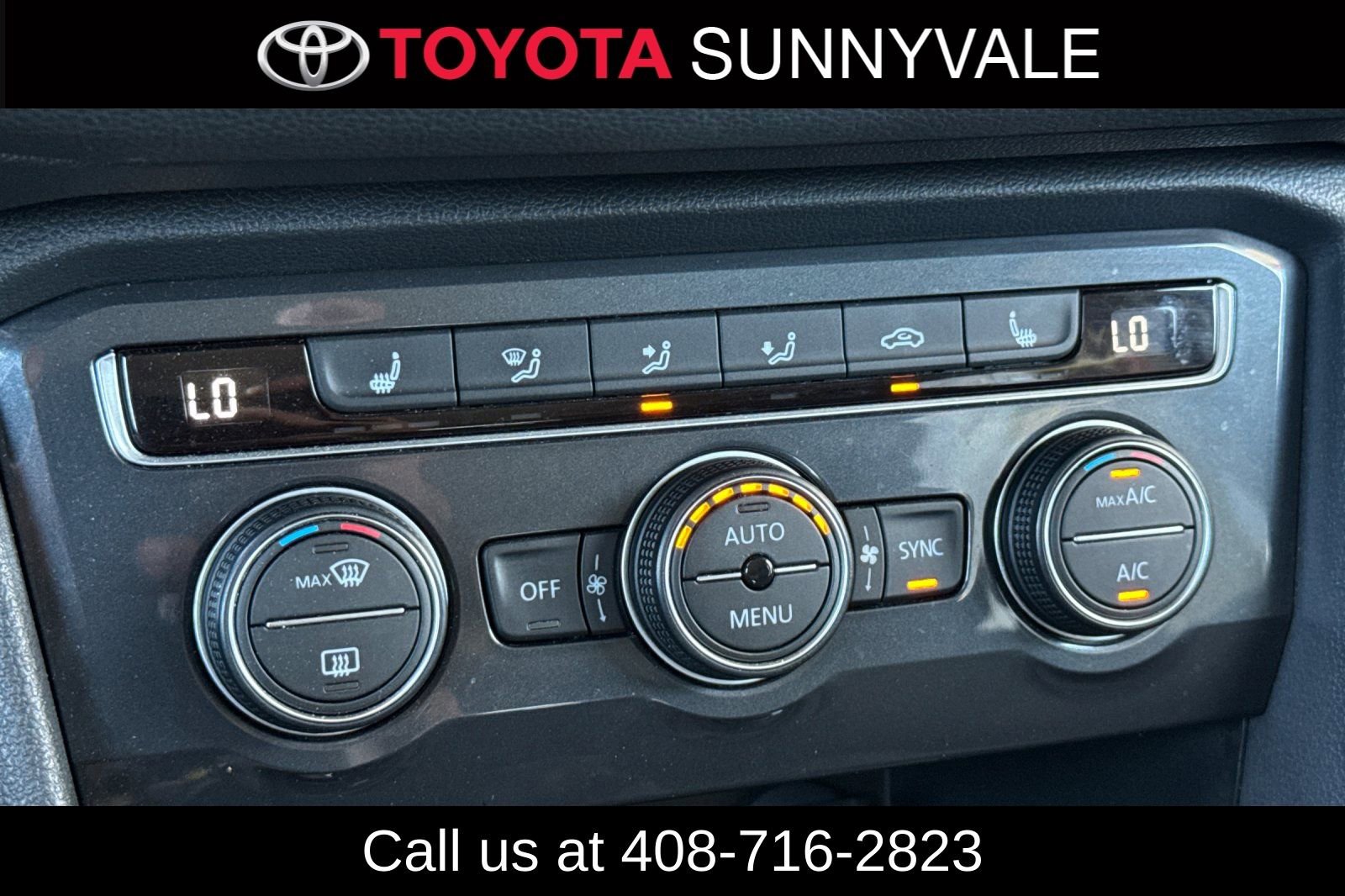Used 2020 Volkswagen Tiguan SE w/ Panoramic Sunroof Package FWD image 25