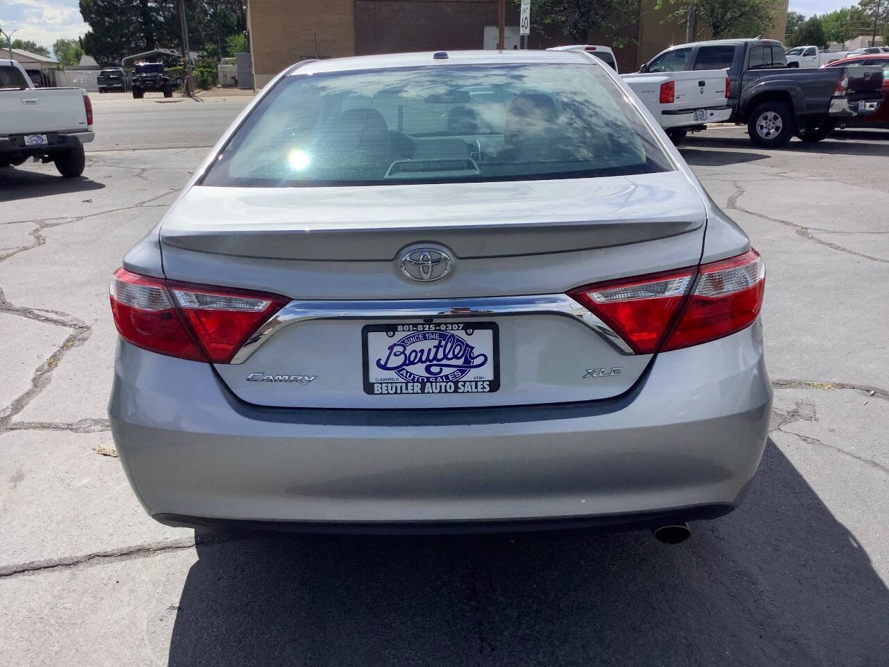 Used 2017 Toyota Camry XLE FWD image 13