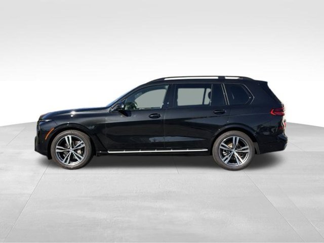 Certified 2026 BMW X7 xDrive40i AWD/4WD image 2