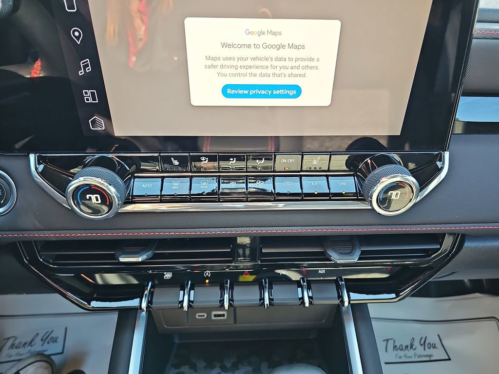 Used 2024 Chevrolet Colorado Z71 w/ Z71 Convenience Package 2 image 28