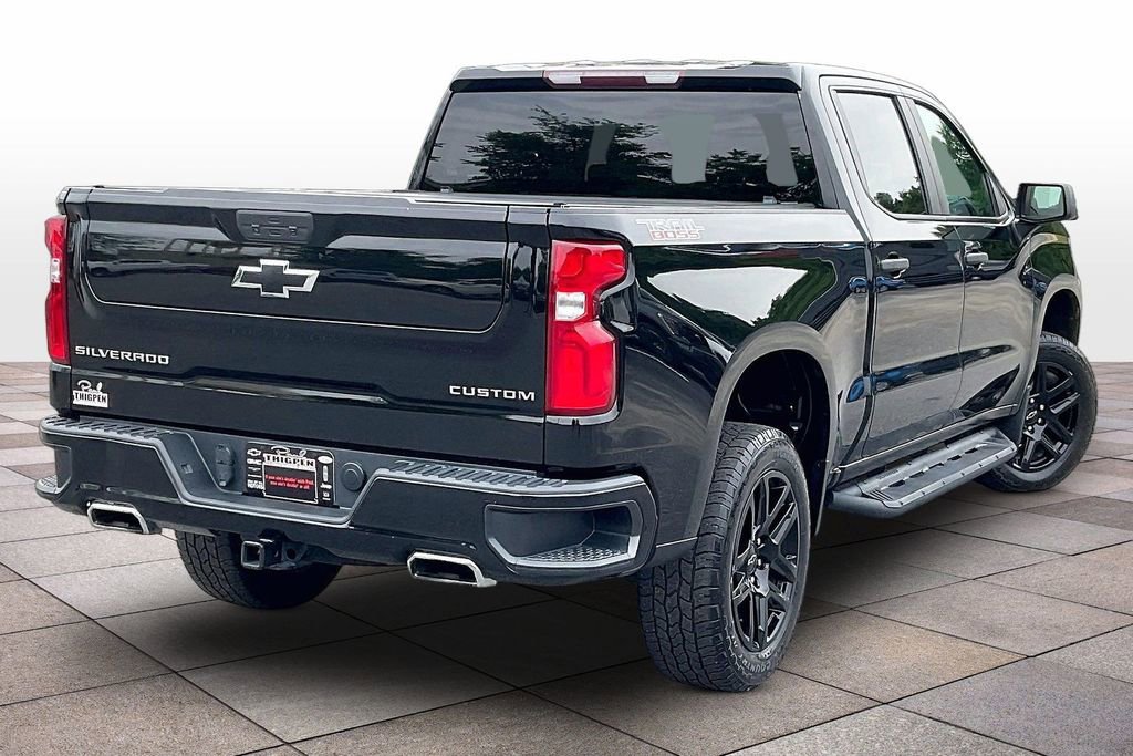 Used 2021 Chevrolet Silverado 1500 Custom Trail Boss w/ Safety Confidence Package AWD/4WD image 12