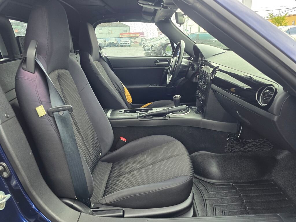 Used 2007 MAZDA MX-5 Miata Touring RWD image 18