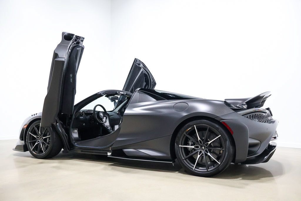Used 2022 McLaren 765LT RWD image 35