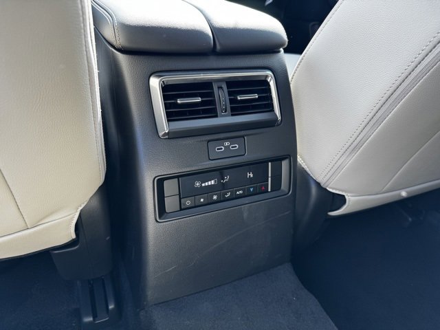 New 2025 MAZDA CX-90 Plug-In Hybrid w/ Preferred image 9