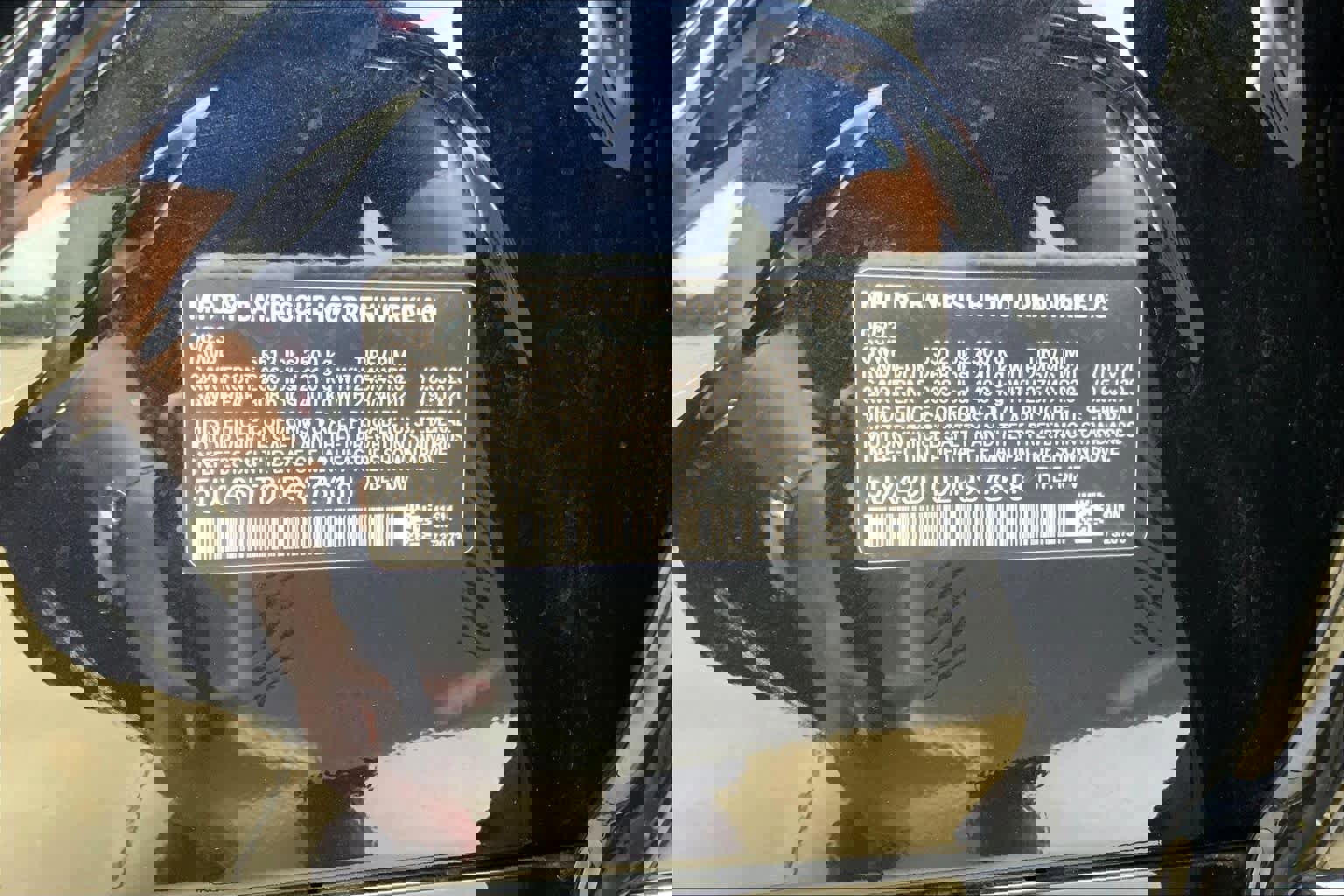 Used 2023 BMW X4 M40i w/ Premium Package image 34