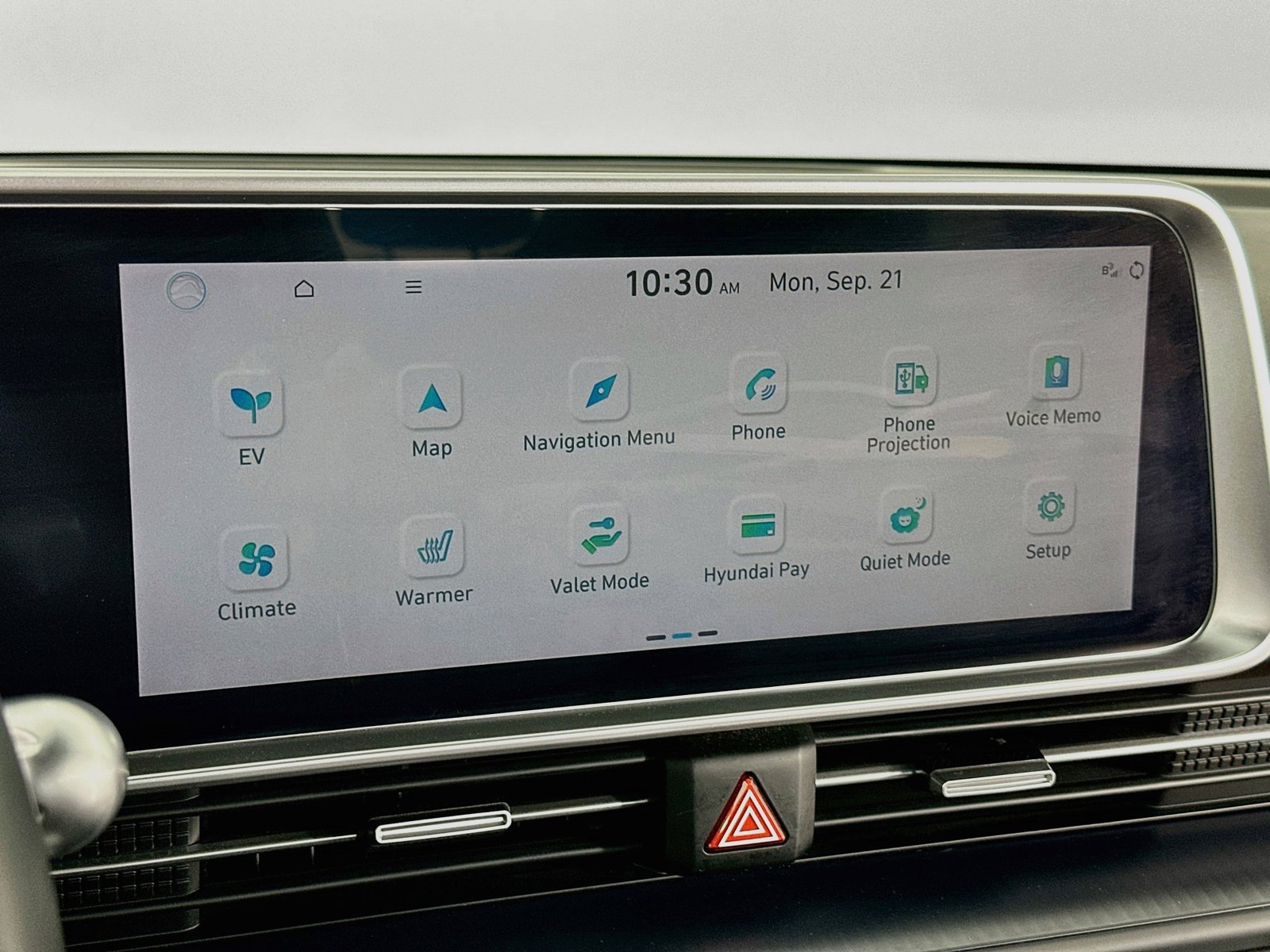 Used 2024 Hyundai Ioniq 6 SE RWD image 17