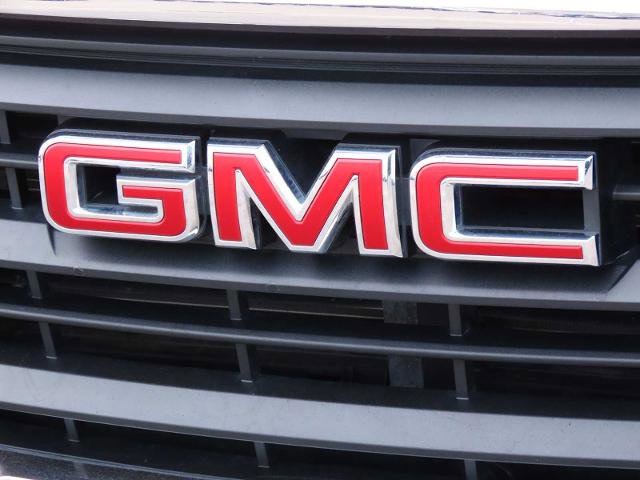 Used 2024 GMC Terrain SLE image 11