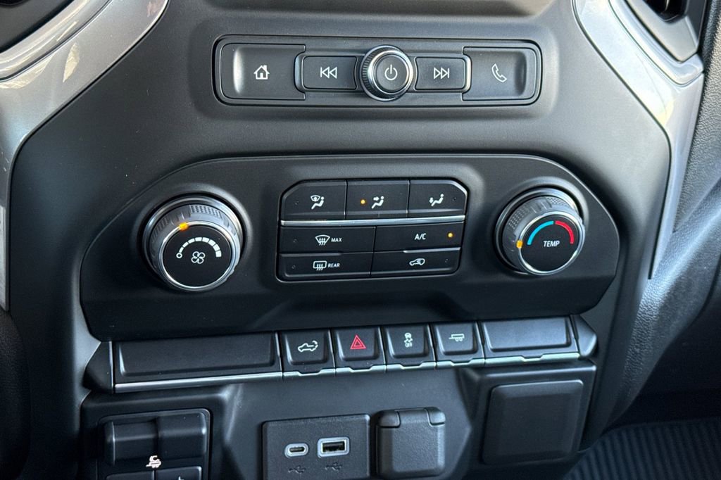 Used 2022 Chevrolet Silverado 2500 Custom w/ Custom Convenience Package image 29