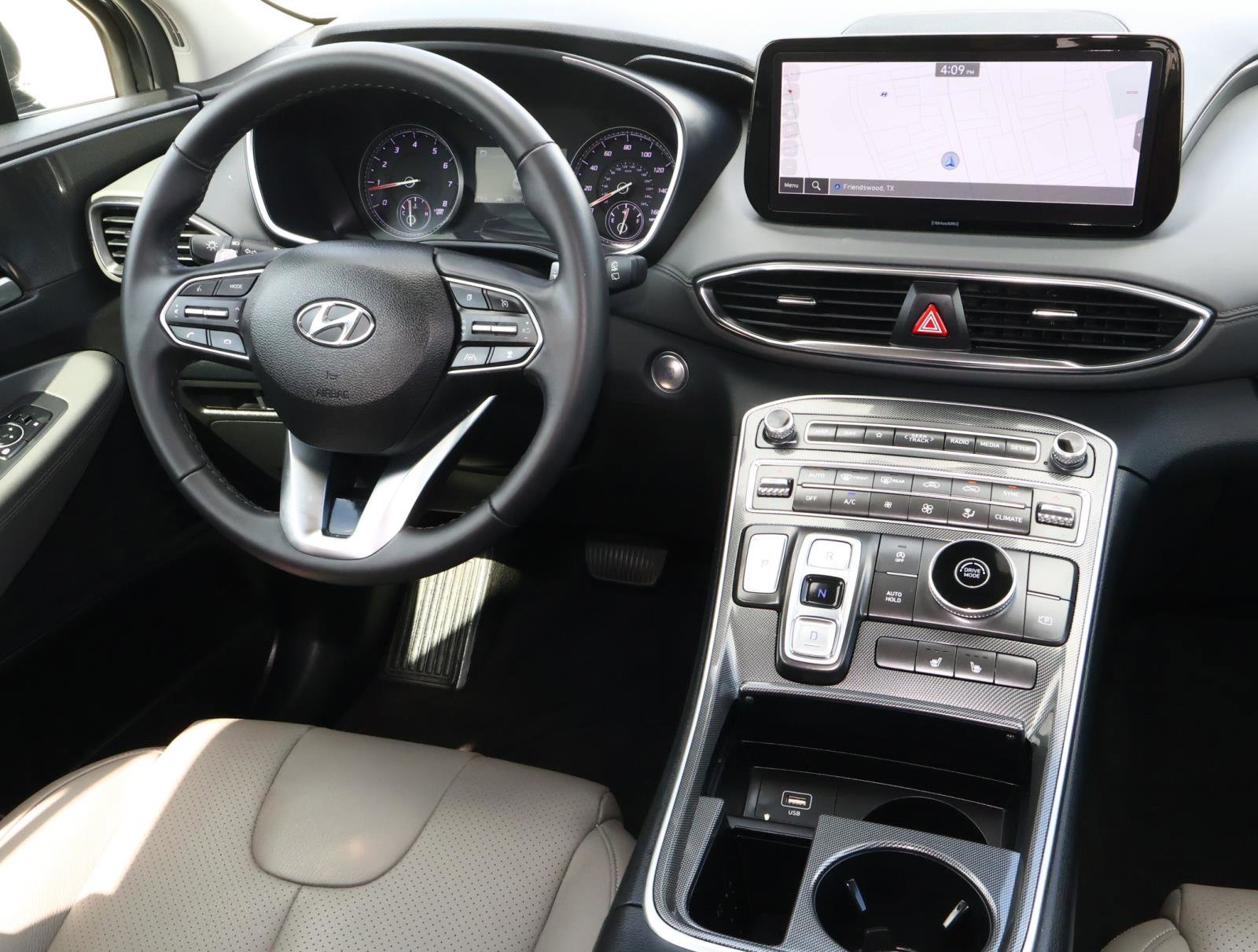 Used 2023 Hyundai Santa Fe SEL image 10