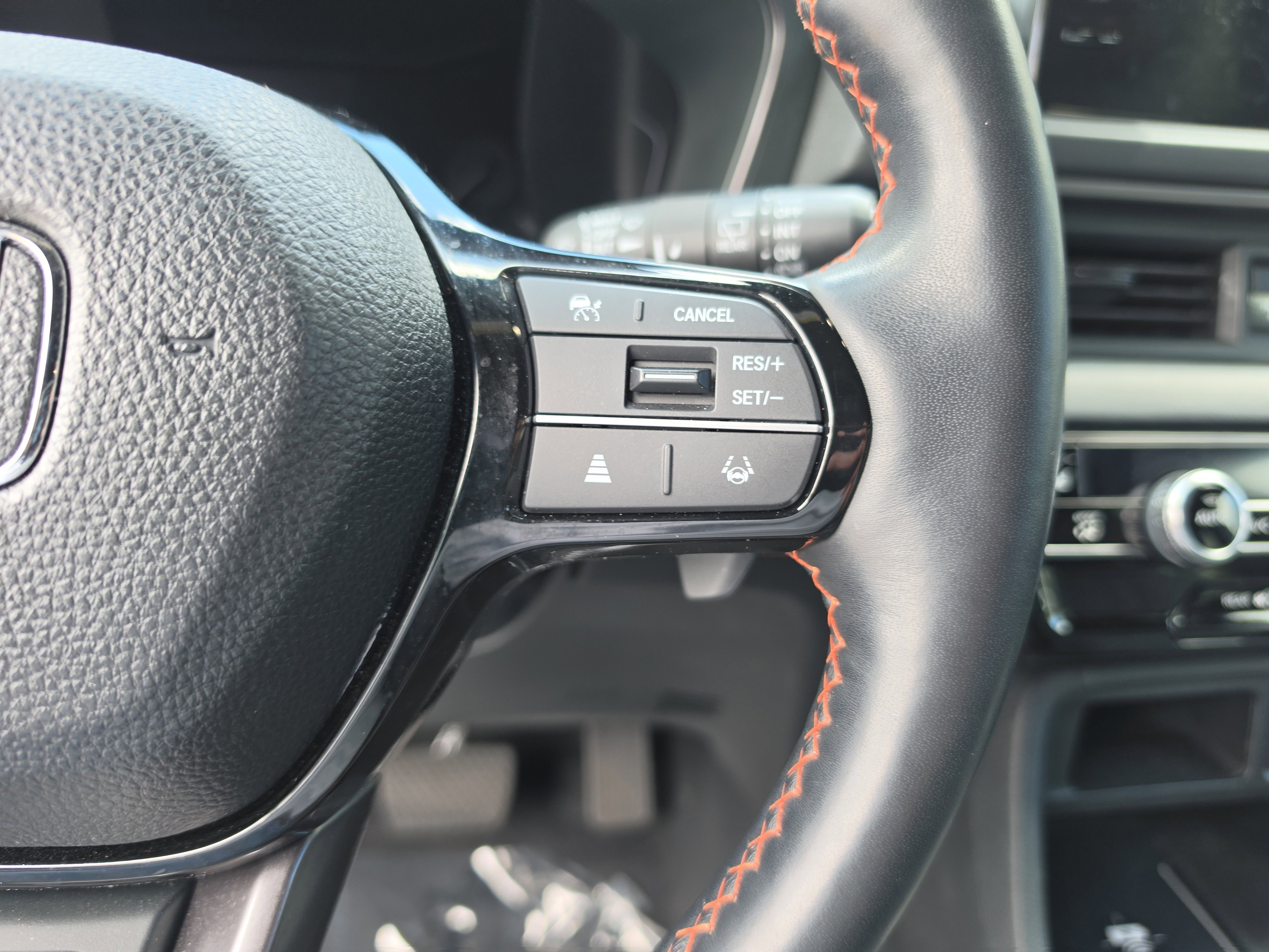 Certified 2023 Honda Pilot TrailSport image 25