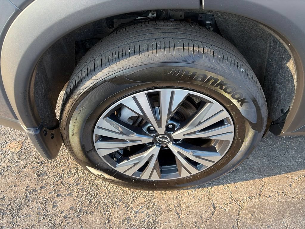 Used 2023 Nissan Rogue SV w/ SV Premium B Package AWD/4WD image 9