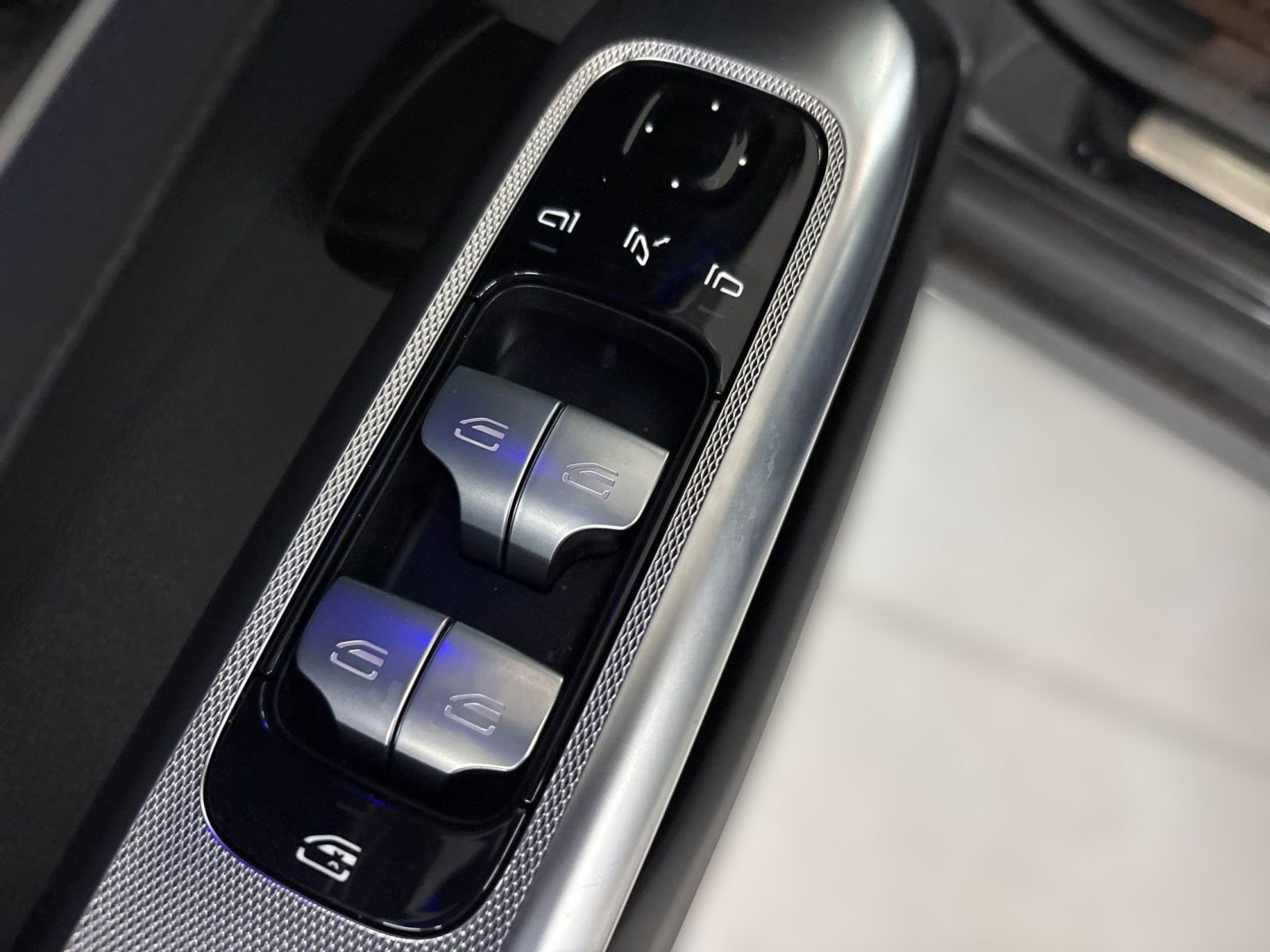 Certified 2023 Mercedes-Benz GLC 300 image 13