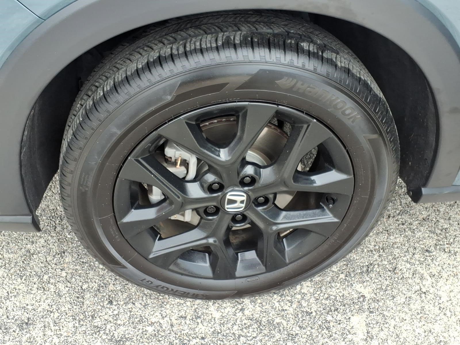 Used 2025 Honda HR-V Sport image 11