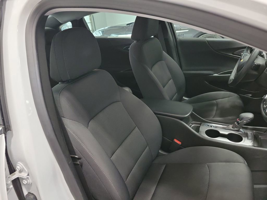 Used 2024 Chevrolet Malibu RS w/ LPO, Floor Liner Package image 30