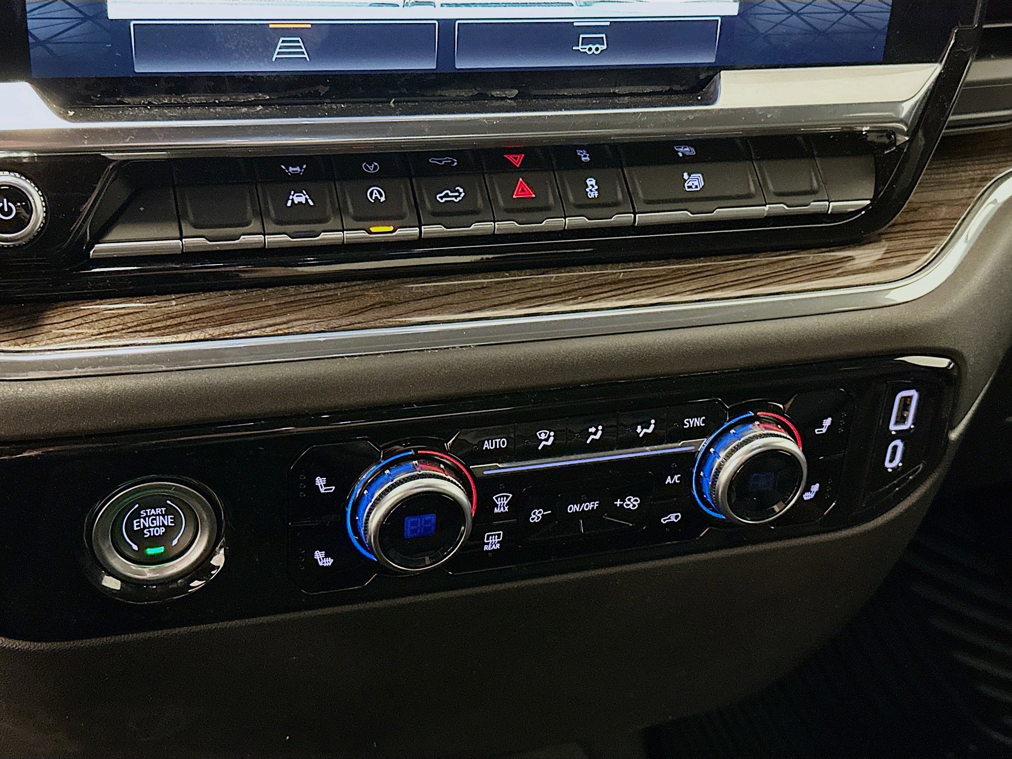 Used 2024 GMC Sierra 1500 Elevation image 24