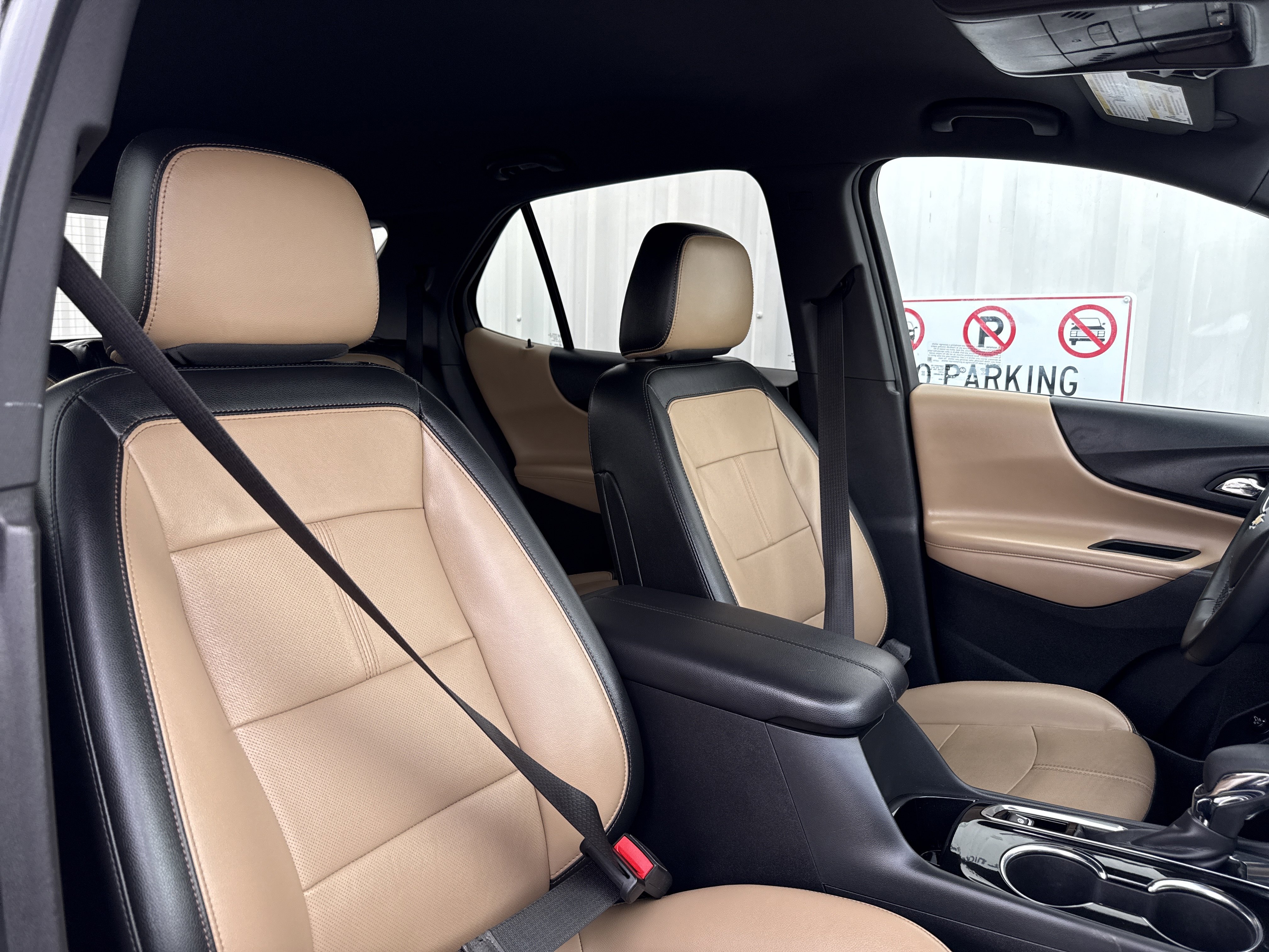 Used 2023 Chevrolet Equinox Premier image 41