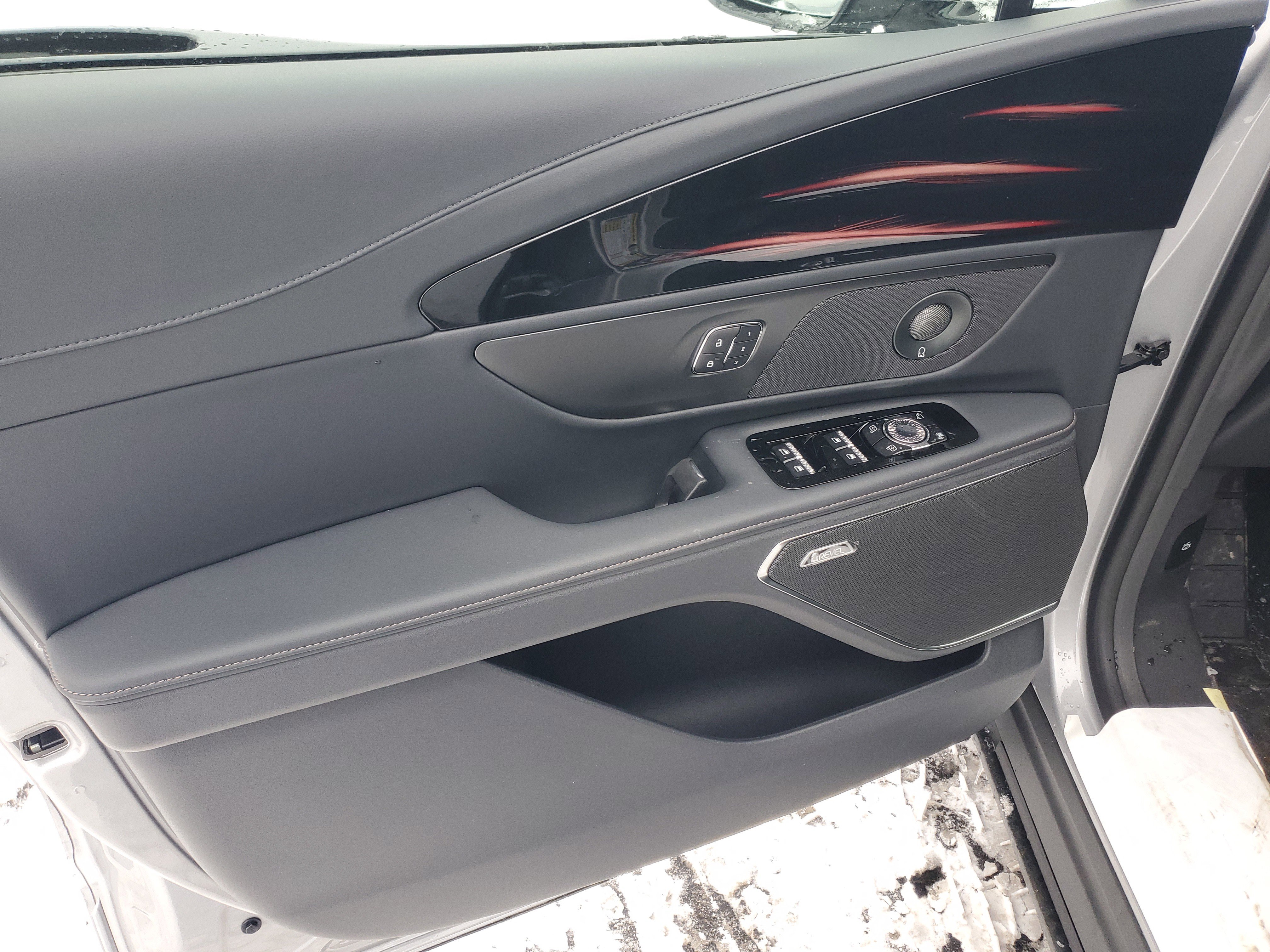 New 2026 Lincoln Nautilus Reserve w/ Jet Appearance Package image 8