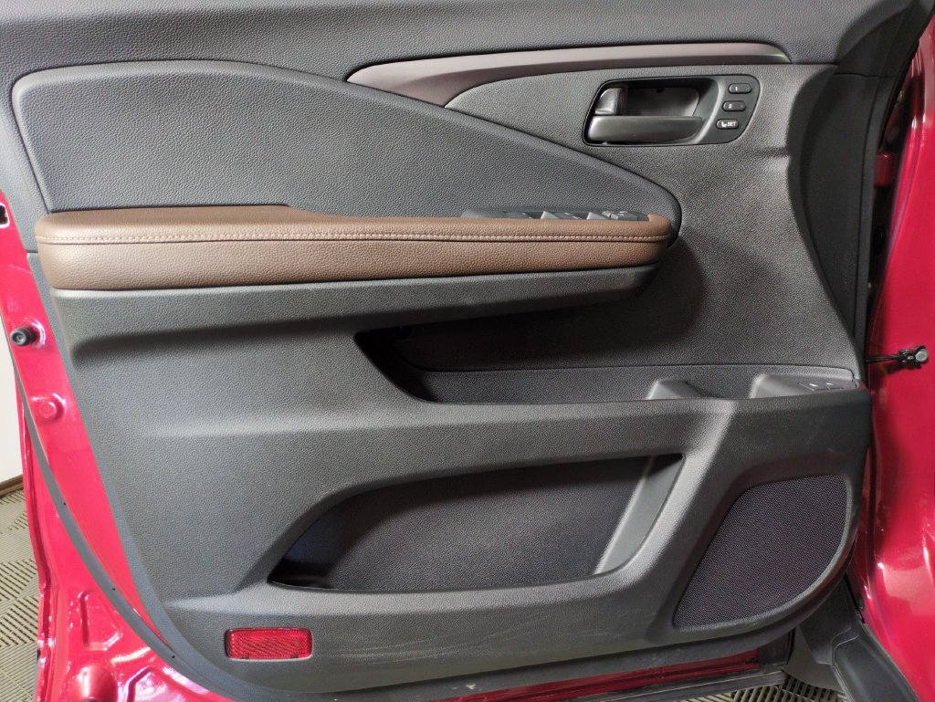 Certified 2024 Honda Passport EX-L image 15