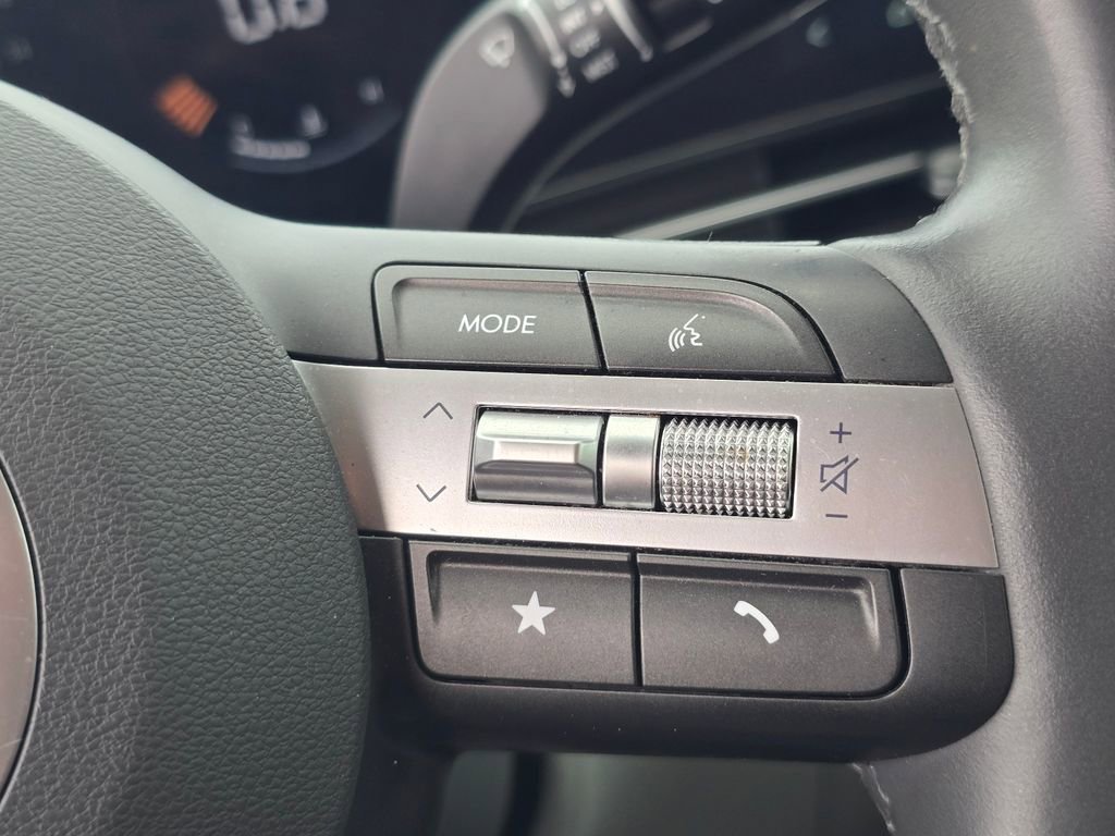 Used 2024 Hyundai Kona SEL image 22