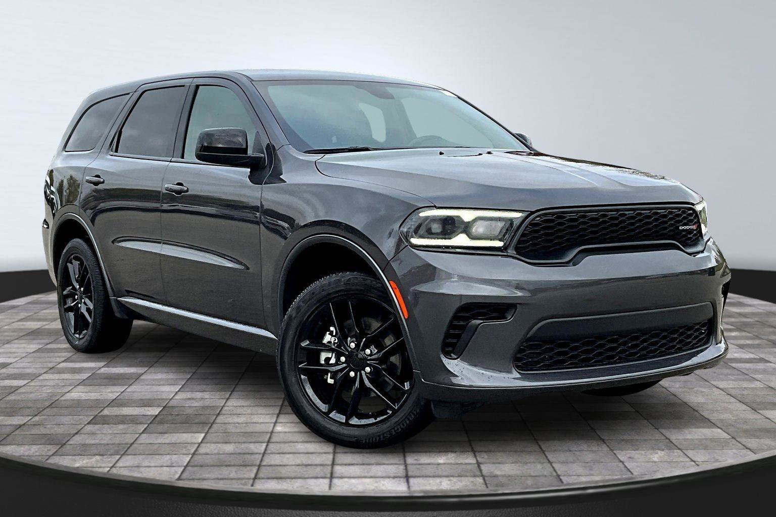 Used 2024 Dodge Durango GT image 1