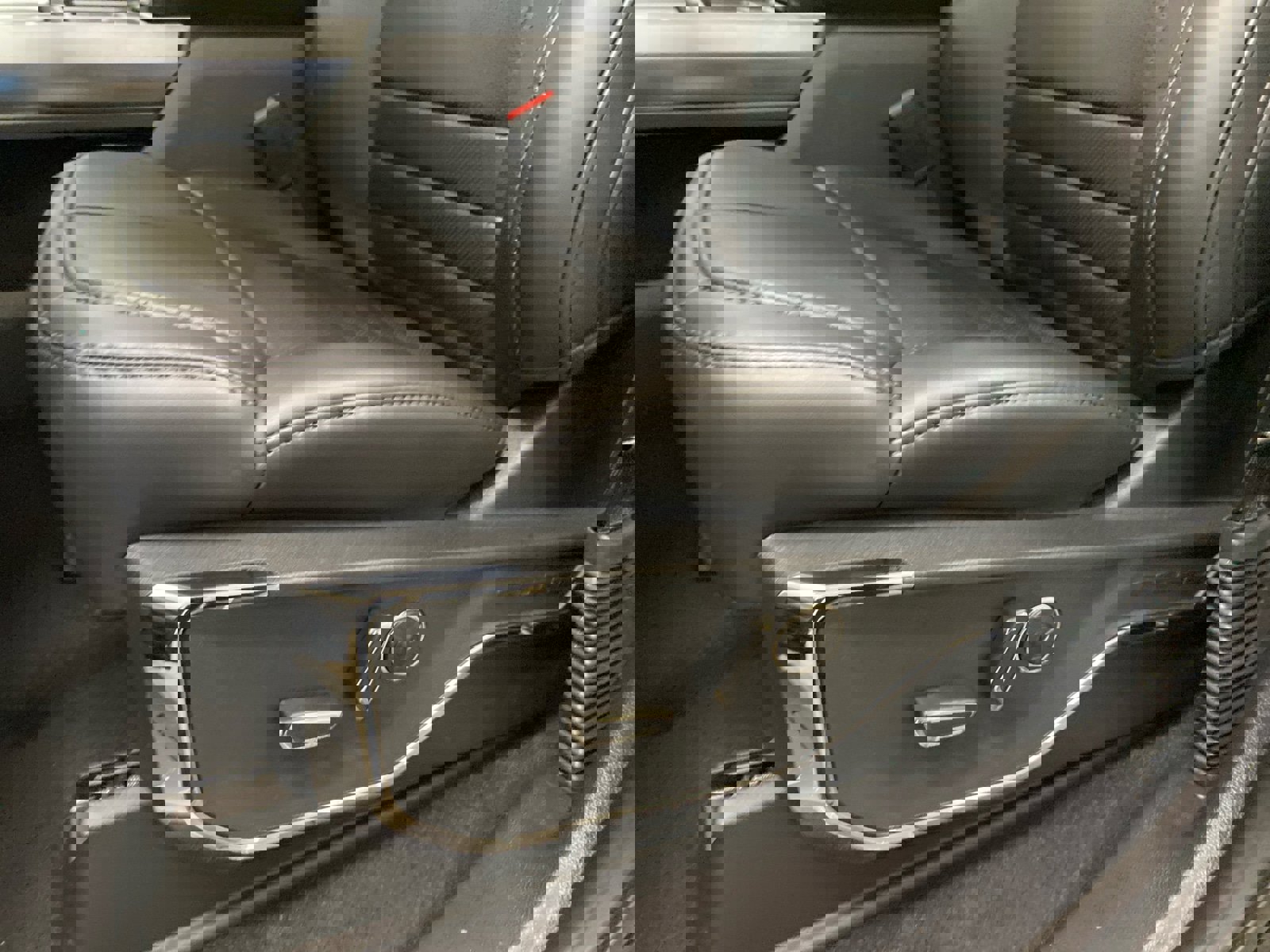 New 2025 Ford F150 Platinum image 39