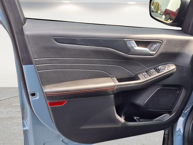 Used 2023 Ford Escape ST-Line image 17