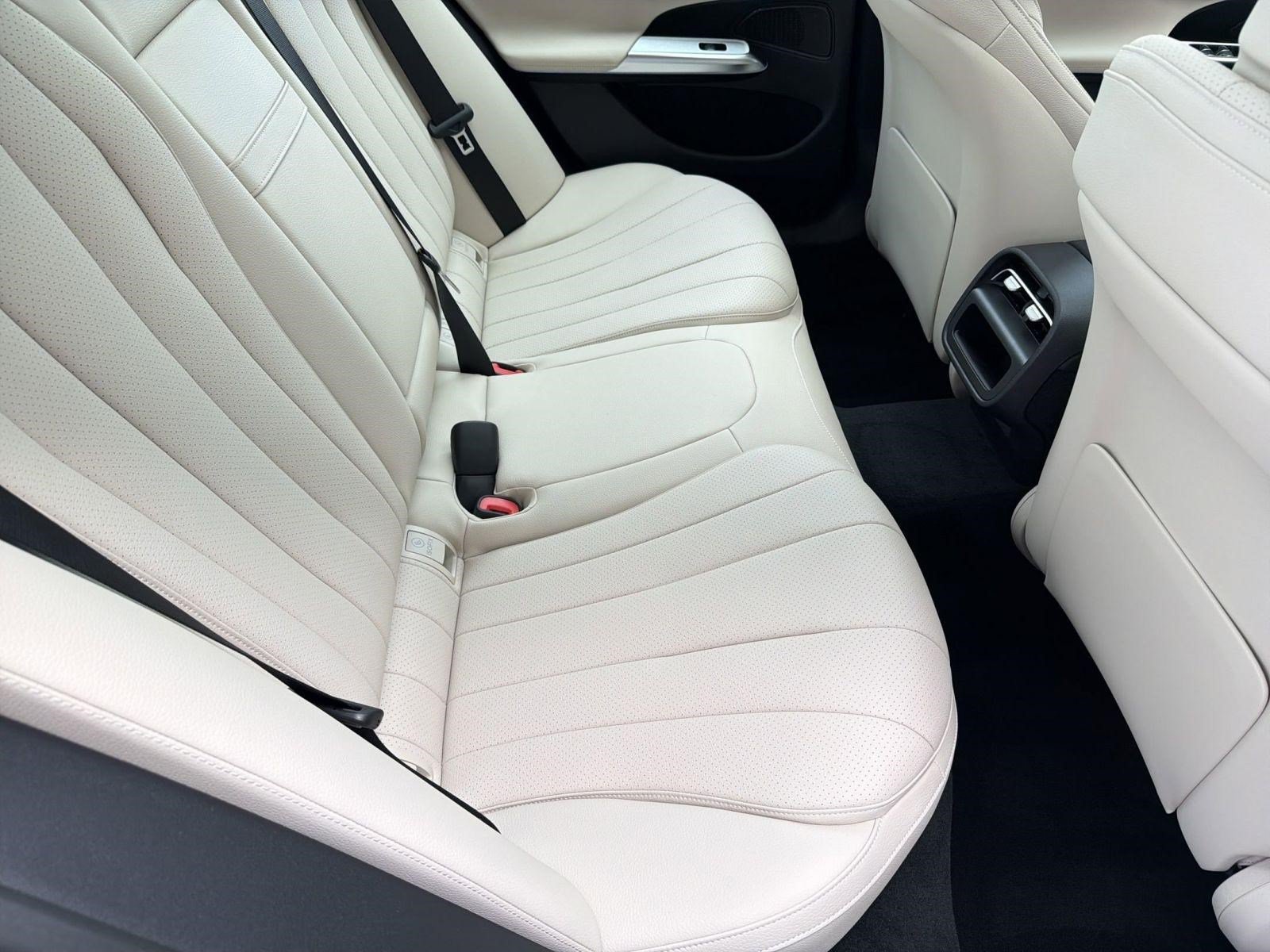 New 2026 Mercedes-Benz E 350 4MATIC Sedan image 30