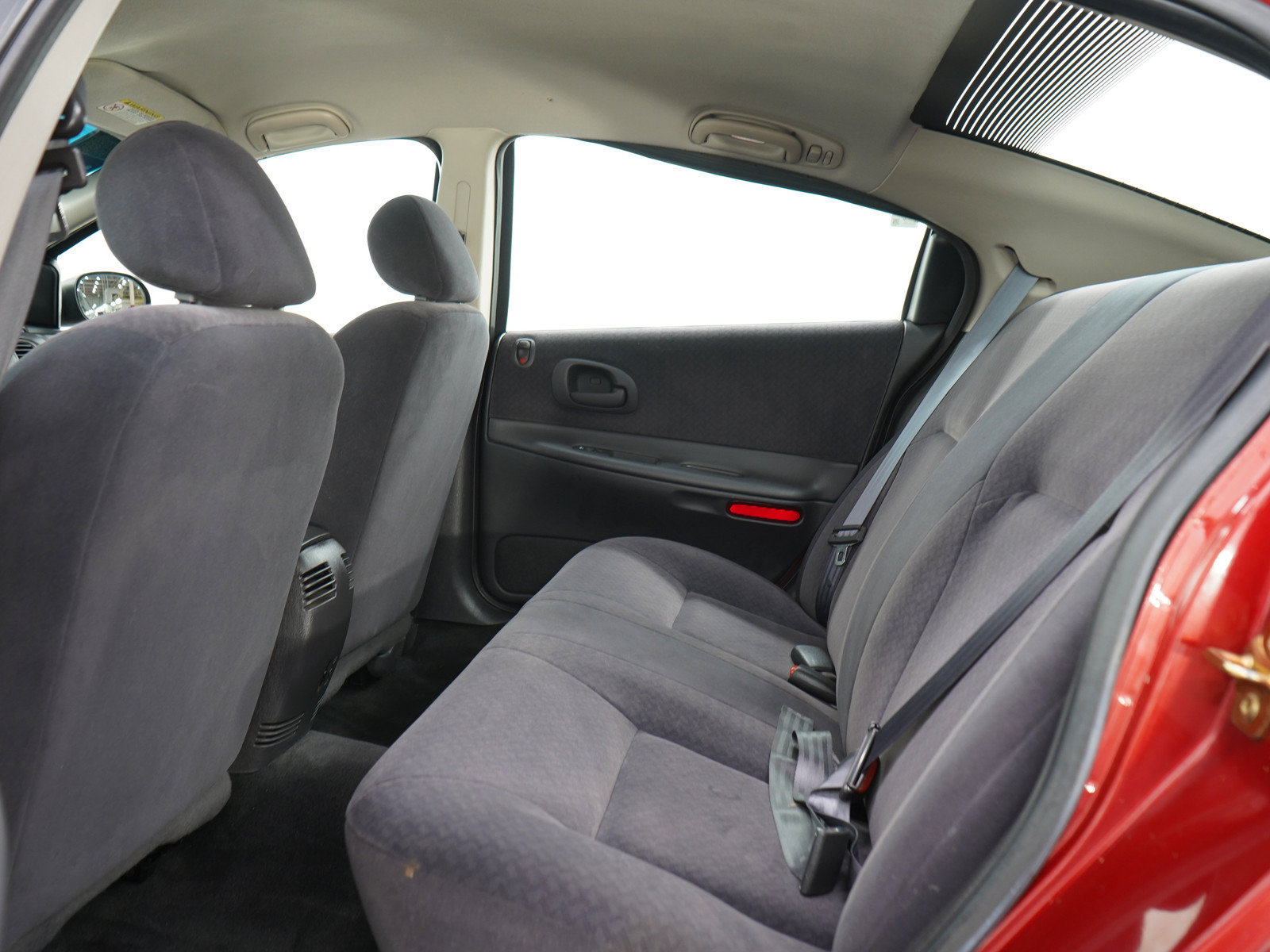Used 2000 Dodge Intrepid FWD image 16