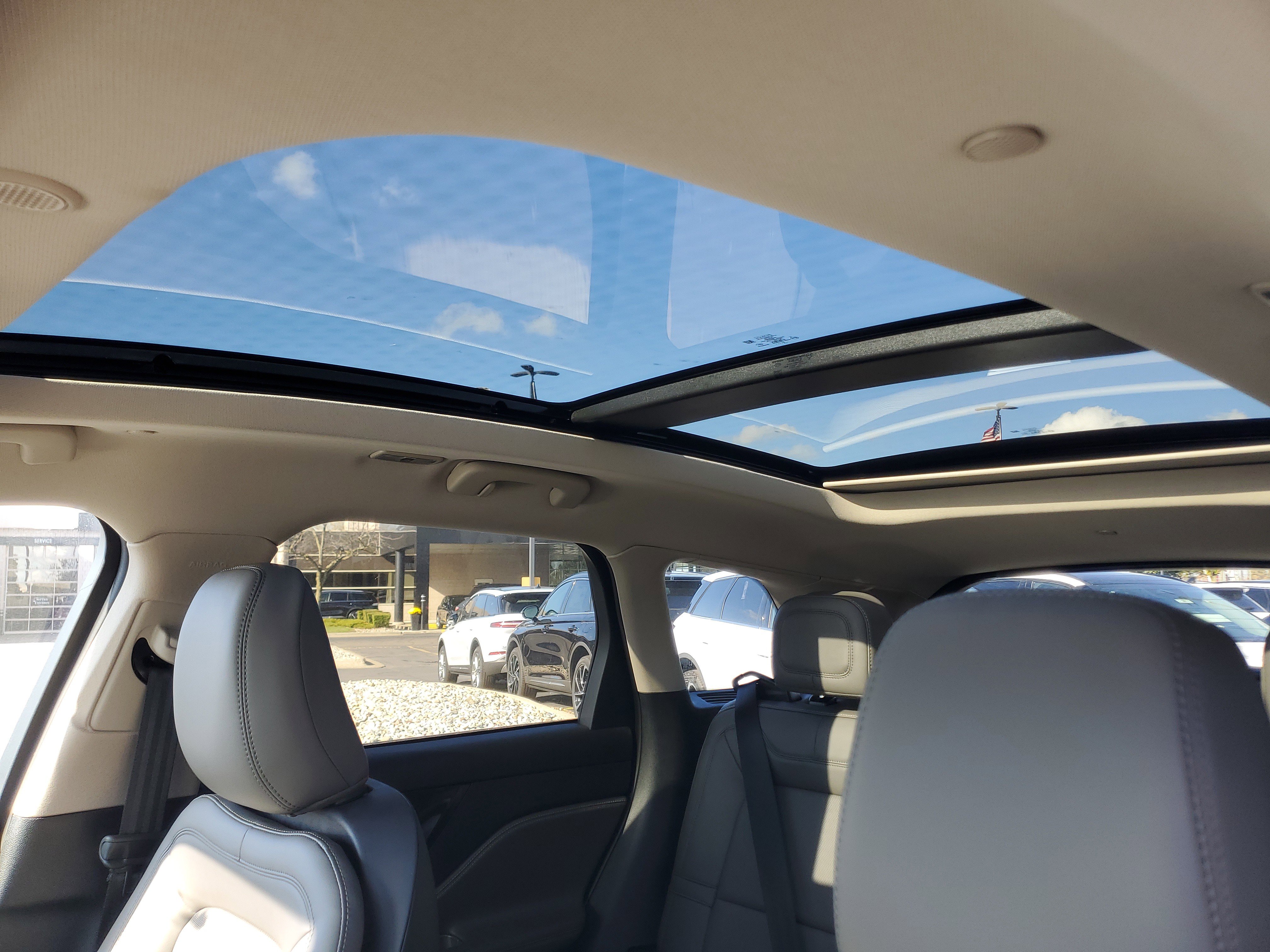 New 2025 Lincoln Corsair Reserve image 11