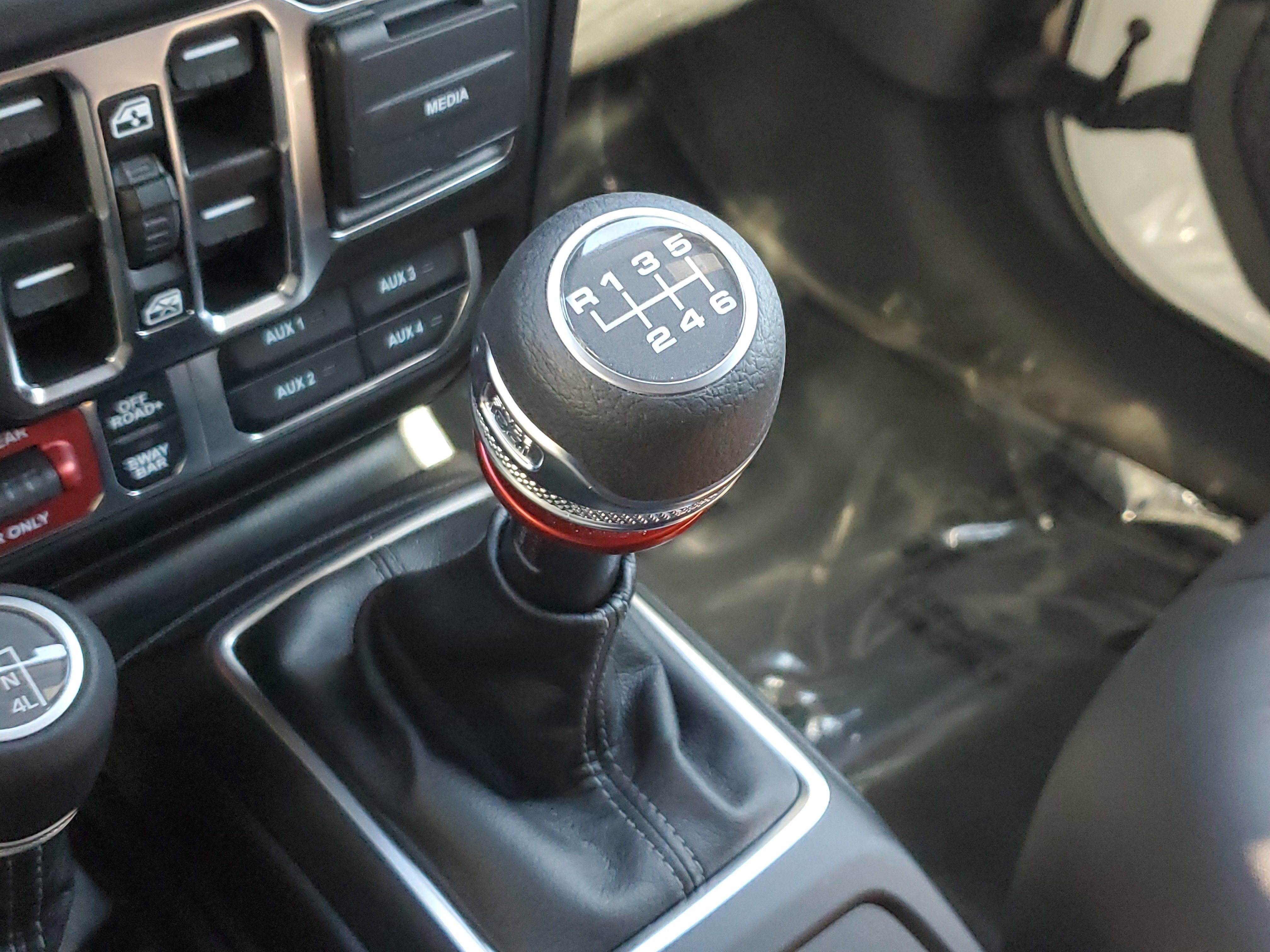 Used 2025 Jeep Wrangler Unlimited Rubicon w/ Safety Group image 33