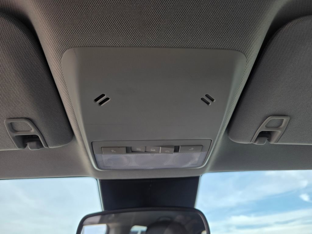 Used 2021 Chevrolet Trax LT image 22