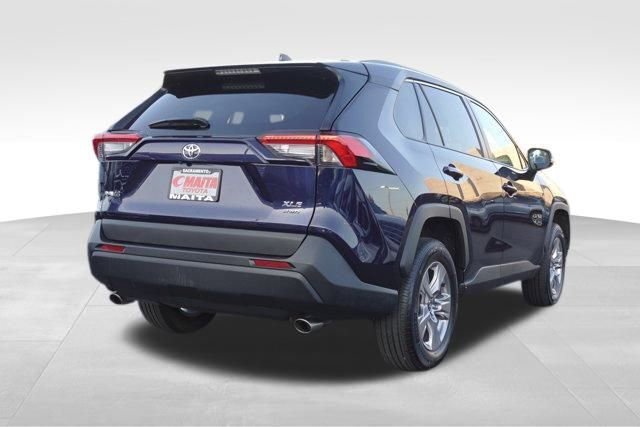 Used 2024 Toyota RAV4 XLE image 3
