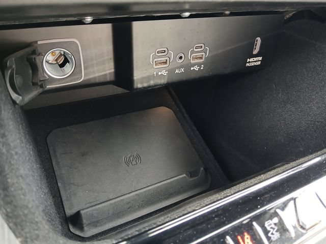 Used 2023 Jeep Wagoneer Series III w/ Preferred Equipment Group AWD/4WD image 31