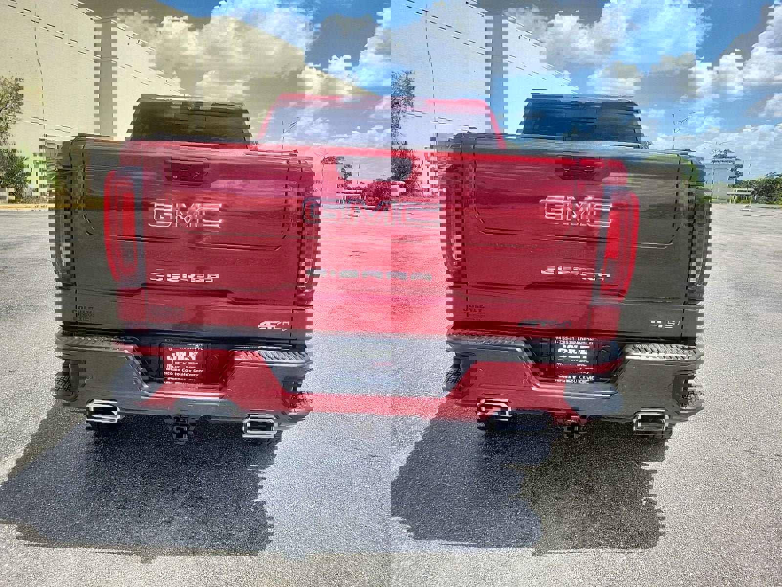 Used 2021 GMC Sierra 1500 AT4 w/ AT4 Value Package image 8