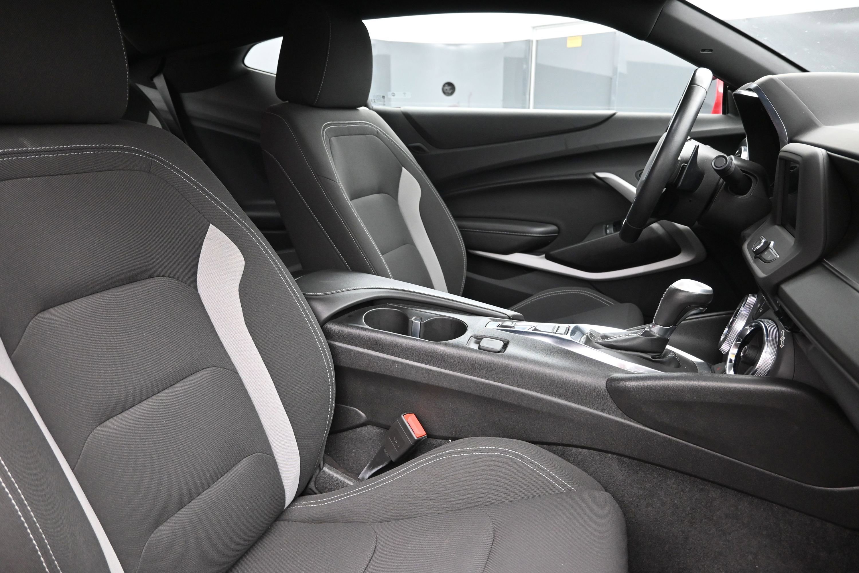 Used 2021 Chevrolet Camaro LS RWD image 22