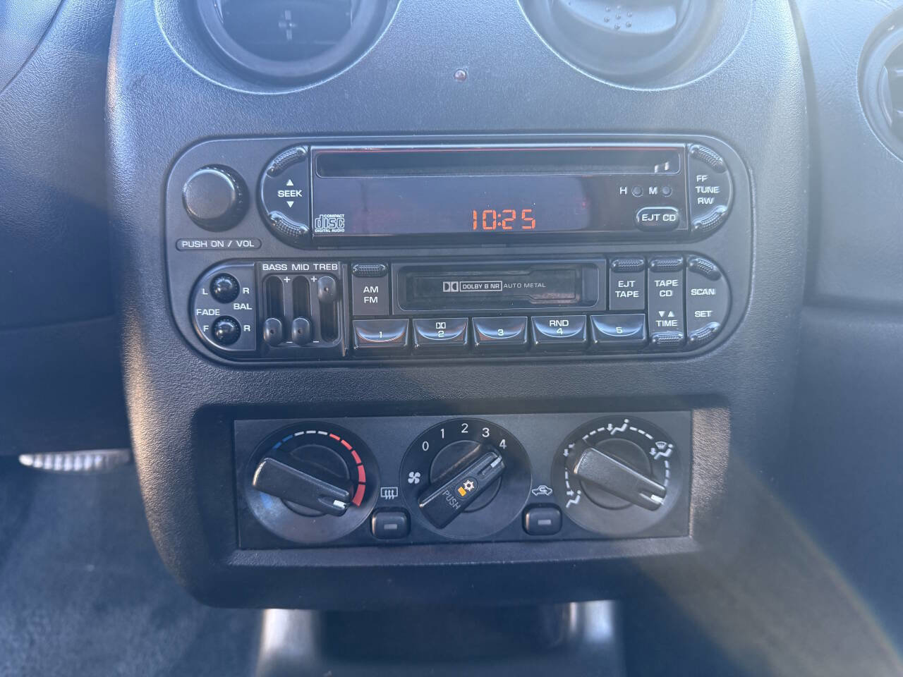 Used 2002 Dodge Stratus R/T image 20