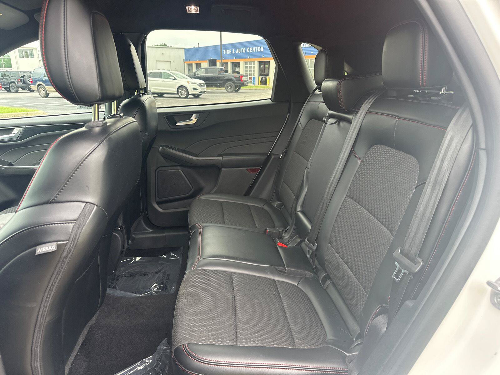Used 2024 Ford Escape ST-Line w/ Tech Pack #1 AWD/4WD image 16